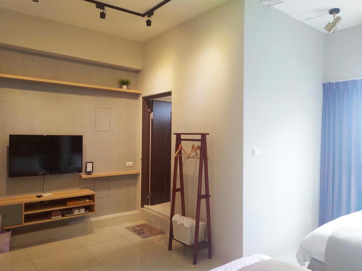 Railway Traveler B&B Taitung Екстериор снимка