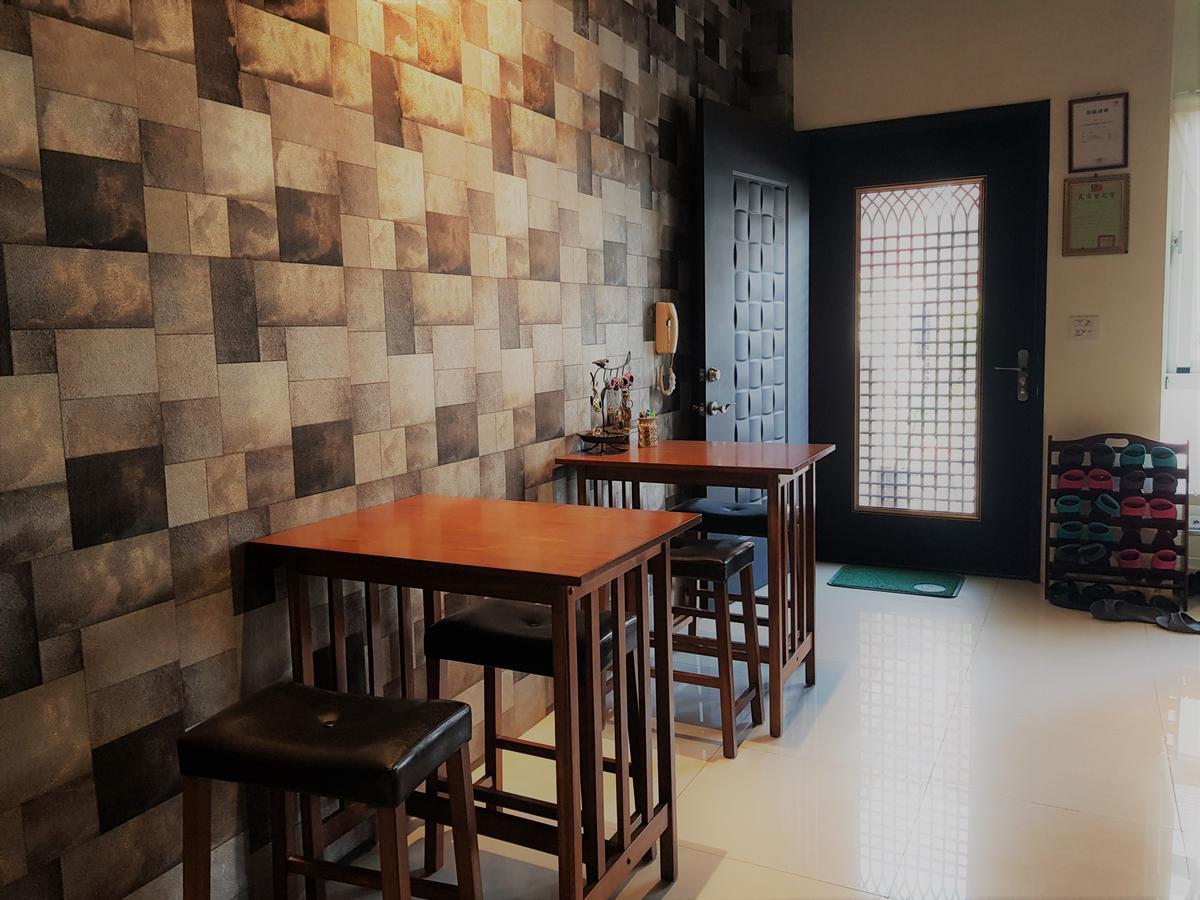 Railway Traveler B&B Taitung Екстериор снимка
