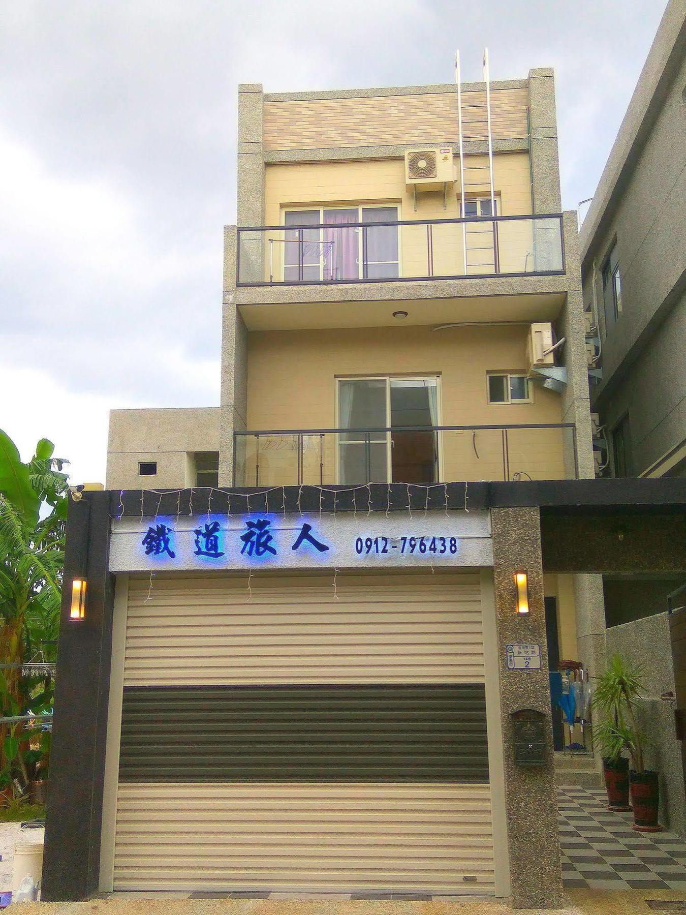 Railway Traveler B&B Taitung Екстериор снимка